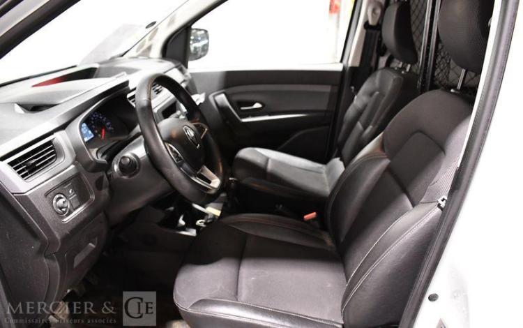 RENAULT EXPRESS VAN CONFORT BLUE DCI 95 BLANC GB-862-MC