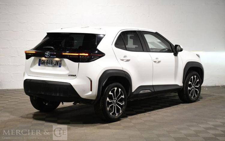 TOYOTA YARIS CROSS BLANC GH-649-JV