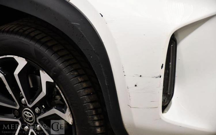 TOYOTA YARIS CROSS BLANC GH-649-JV