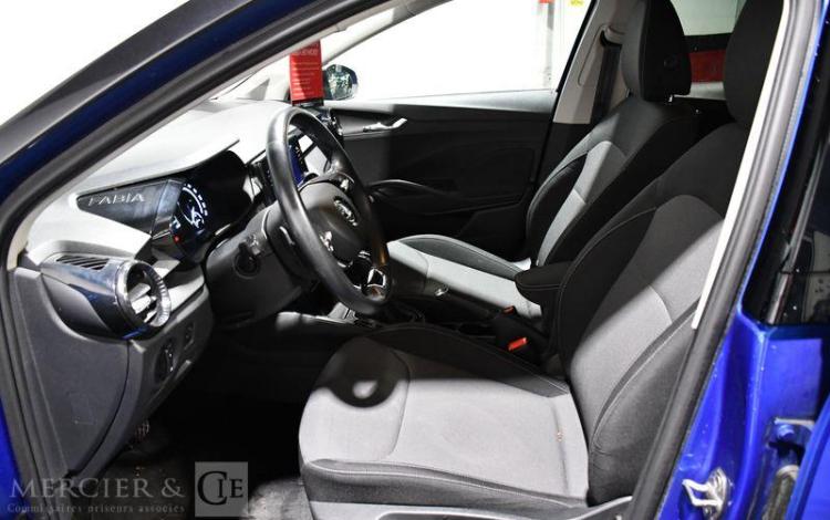 SKODA FABIA 1.0 TSI 110ch AMBITION DSG BLEU GL-262-RF