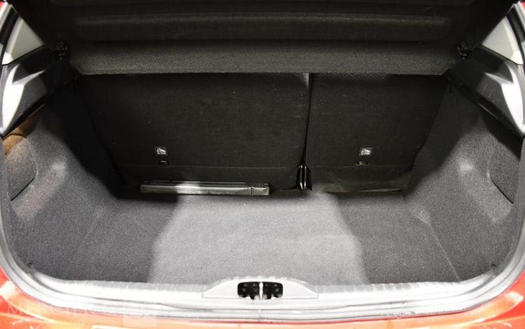 CITROEN C3 1.2 PURETECH 80ch SHINE ROUGE GM-806-MX