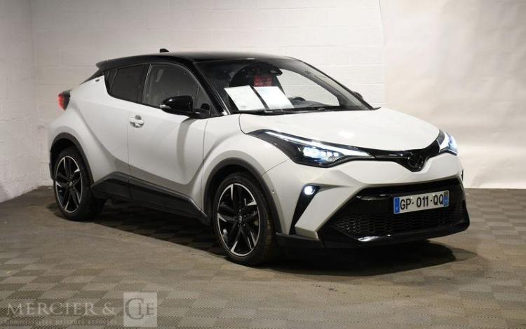 TOYOTA C-HR HYBRIDE GRIS GP-011-QQ