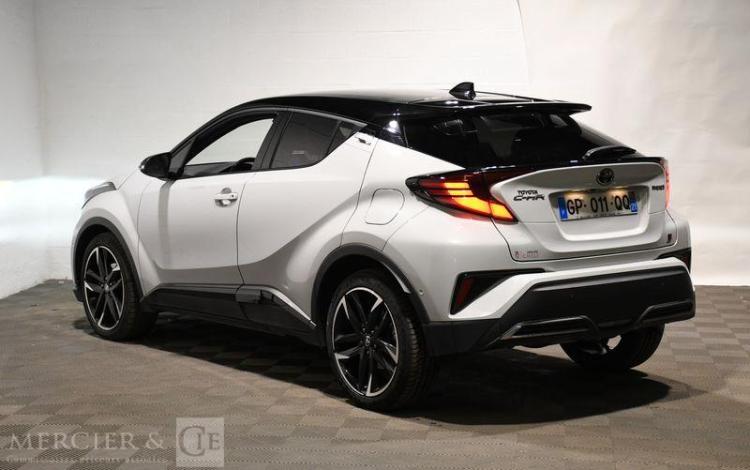 TOYOTA C-HR HYBRIDE GRIS GP-011-QQ