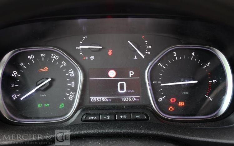 PEUGEOT EXPERT M BLUEHDI NOIRE GP-054-SB