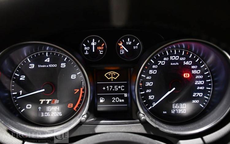 AUDI TT S BLANC GT-035-YR