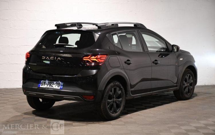 DACIA SANDERO STEPWAY 1.0 TCE 90ch EXTREME CVT NOIR GY-792-PD