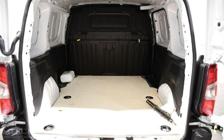 PEUGEOT PARTNER 1.5 BLUEHDI 130ch 650KG L1 M EAT BLANC HG-627-GC