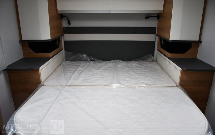 PEUGEOT GIOTTILINE BY RAPIDO 74 NF  2,2HDI 140 TOSCAN BLANC HH-820-LV